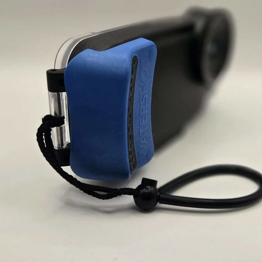 Blue and Black Underwater Wide Conversion LensWatershot Pro Case For IPhone 6/6s